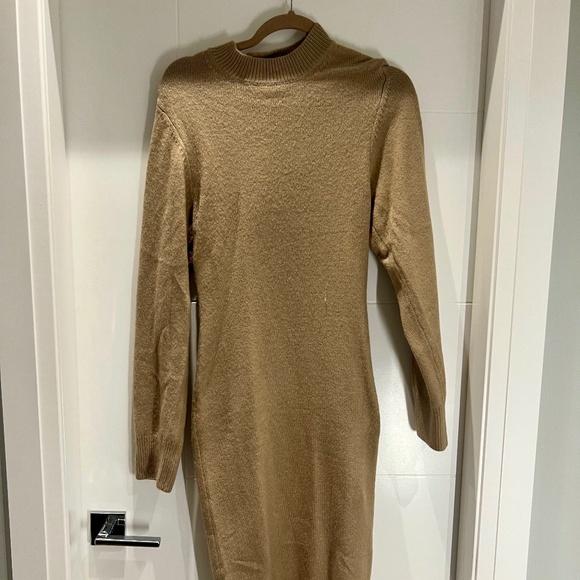 H&M - Picture 1 of 3